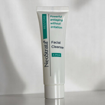 NeoStrata Facial Cleanser 4% PHA 10ml (Sample) 10pcs (Random Packing)